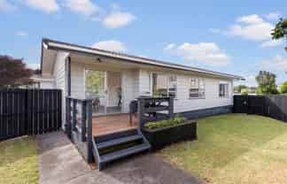 20 Halyard Place, Te Atatu Peninsula