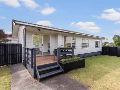 20 Halyard Place, Te Atatu Peninsula