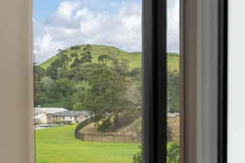 8 Liane Ngamane Road, Stonefields