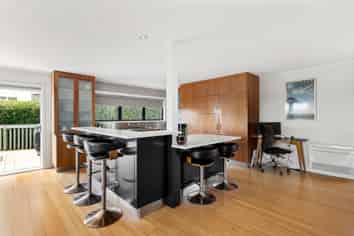 1 Vanessa Crescent, Glendowie