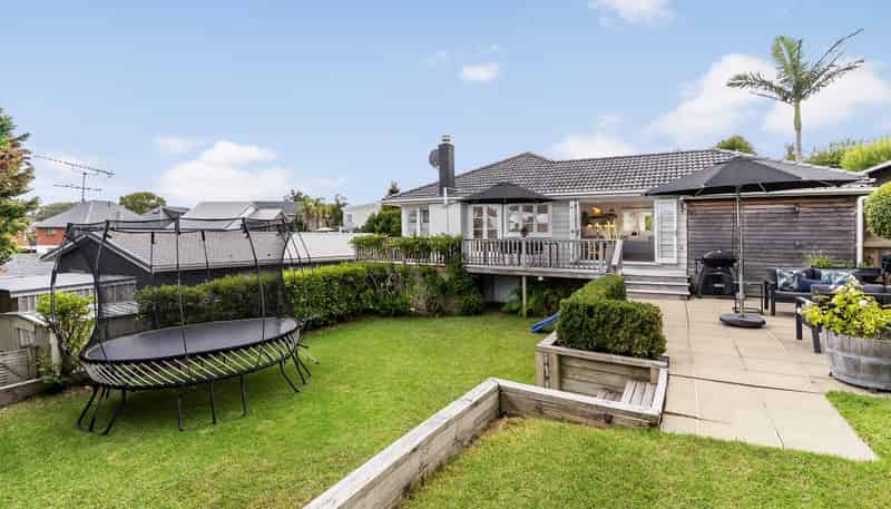 37-37A Bay Road, St Heliers