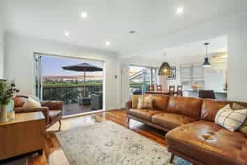 37 Onewa Road, Northcote