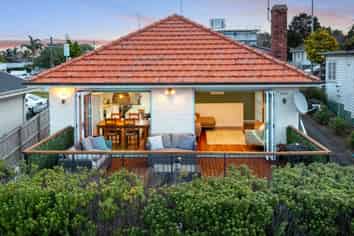 37 Onewa Road, Northcote