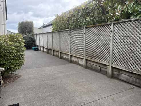 2 Joshua Place, Rangatira Park