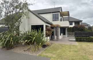 2 Joshua Place, Rangatira Park