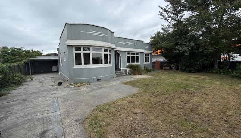 101 Alexandra Crescent, Mayfair