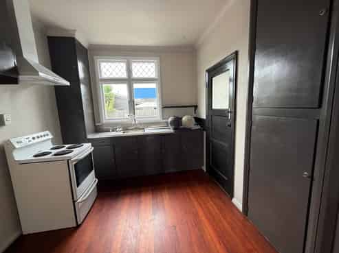 101 Alexandra Crescent, Mayfair