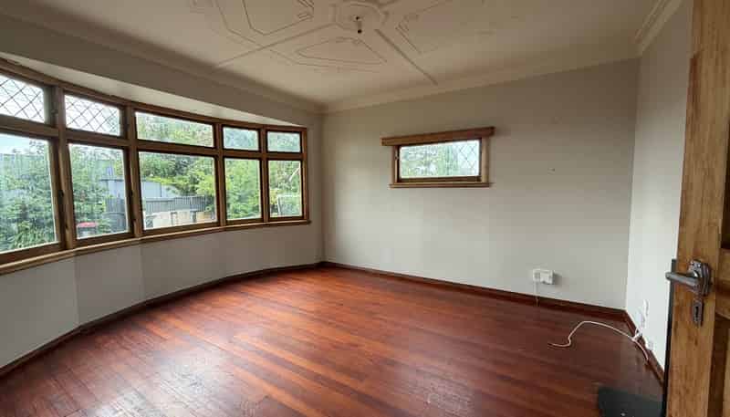 101 Alexandra Crescent, Mayfair