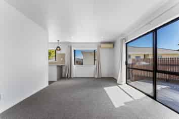 1/42A Songer Street, Stoke