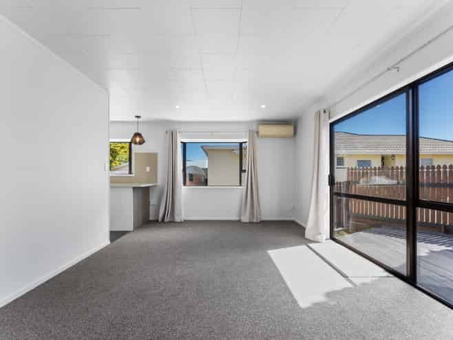1/42A Songer Street, Stoke