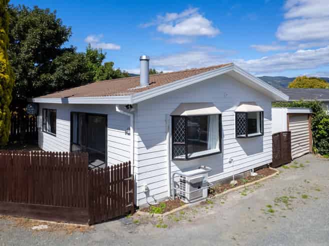 1/42A Songer Street, Stoke
