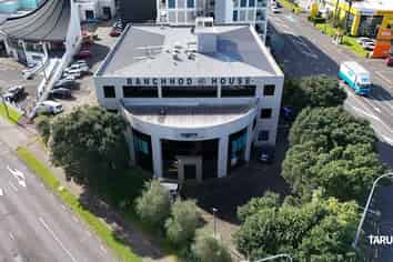 Prime Kingsland Commercial Space for Lease