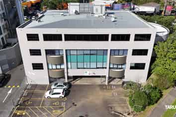 Prime Kingsland Commercial Space for Lease