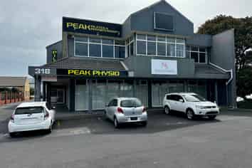 262sqm Office Space with Excellent Visibility 