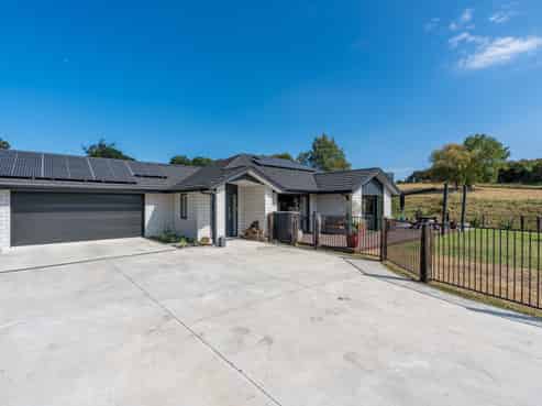 226A Baverstock Road, Grandview Heights