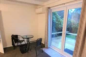 17B Charles Road, Hannahs Bay