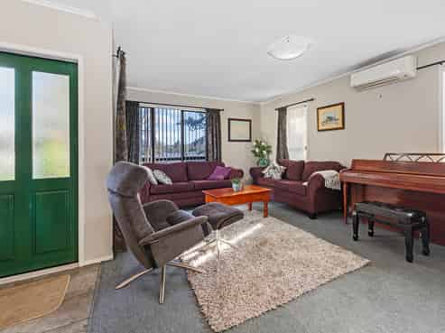 11 Pandora, Sunnybrook