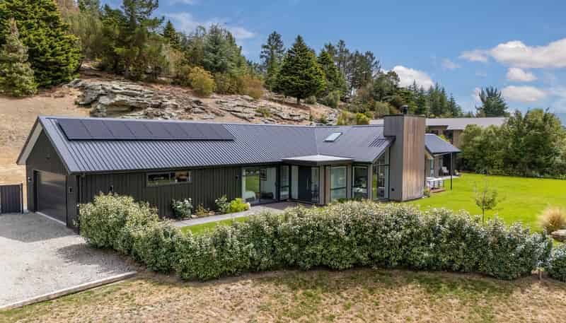 98 Aronui Road, Alexandra