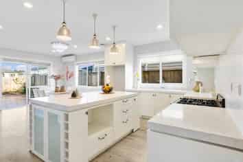 27 Peihinga Road, Flat Bush