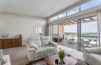 203/24 Wellington Street, Howick