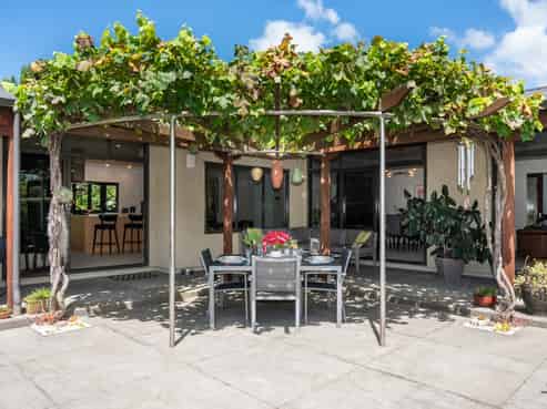 438 Twyford Road, Twyford