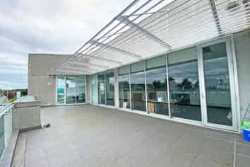 MODERN FIRST FLOOR IN FLATBUSH
