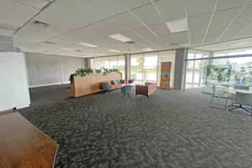 MODERN FIRST FLOOR IN FLATBUSH
