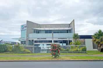 MODERN FIRST FLOOR IN FLATBUSH
