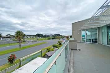 MODERN FIRST FLOOR IN FLATBUSH
