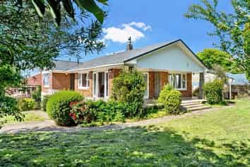 2 Knights Drive, Hillpark