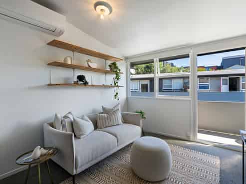 8/11 Don Croot Street, Morningside