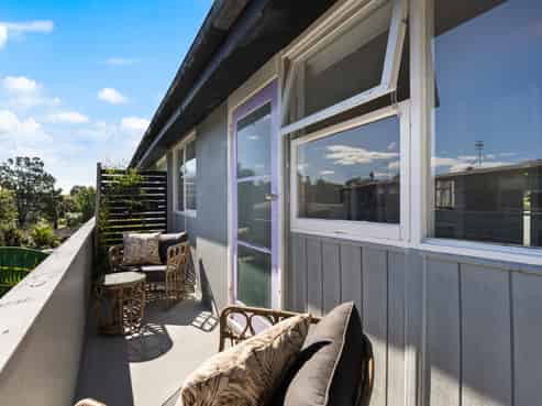 8/11 Don Croot Street, Morningside