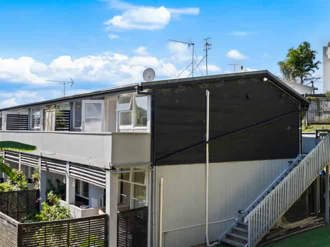 8/11 Don Croot Street, Morningside