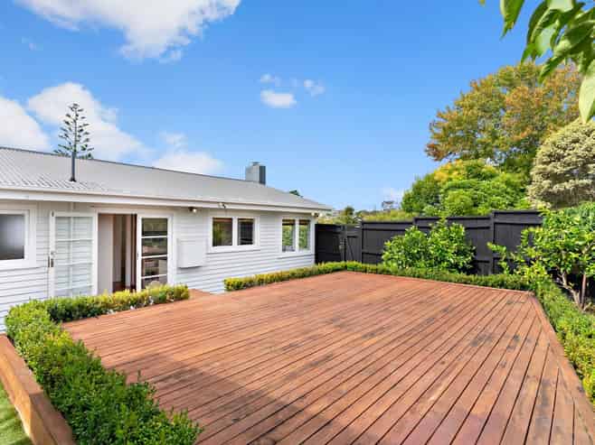 111 Carlisle Road, Torbay