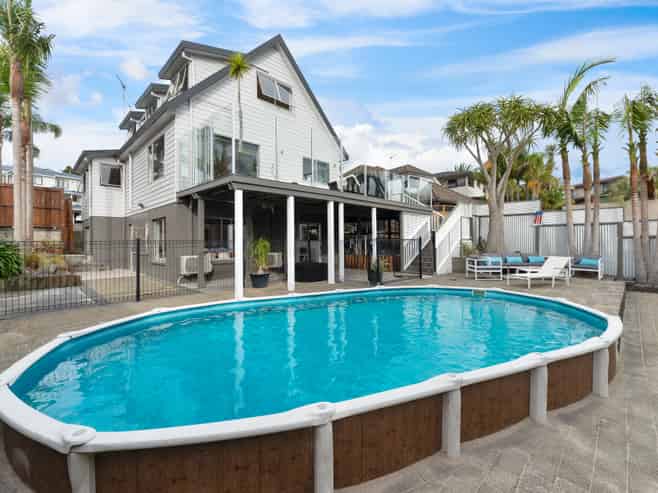 12 Francis Curtis Avenue, Blockhouse Bay