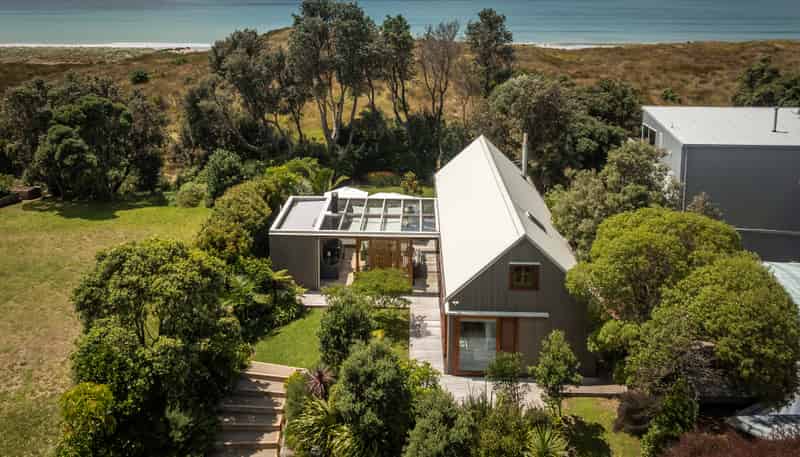 2 Sea Crest Place, Waihi Beach