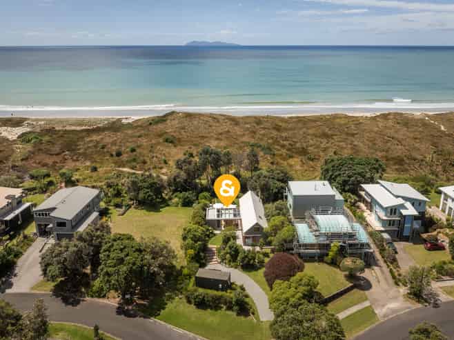 2 Sea Crest Place, Waihi Beach