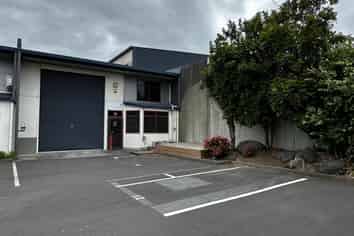 Secure 145 sqm Wiri Warehouse + Office