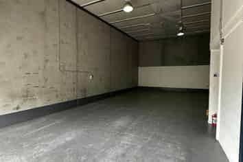 Secure 145 sqm Wiri Warehouse + Office