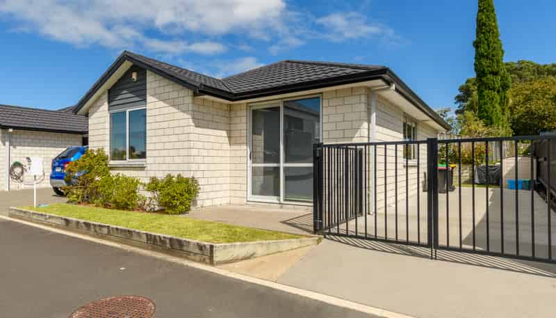 1/162 Waihi Road, Judea