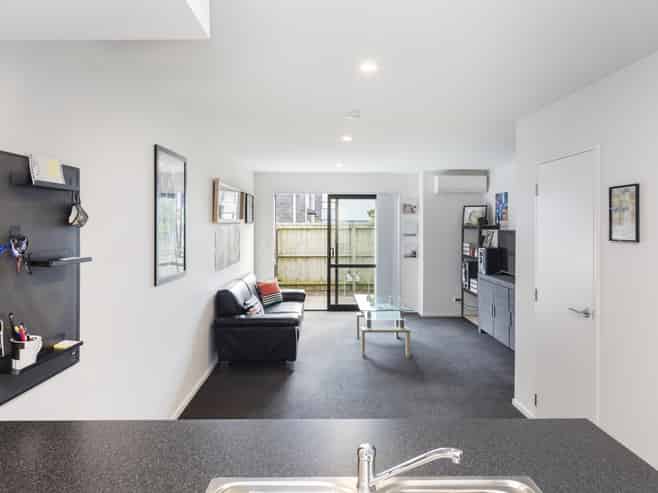 27/17 Bunyan Street, Waltham