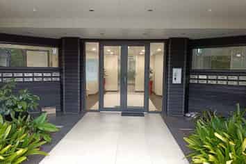 B305/525 East Coast Road, Pinehill