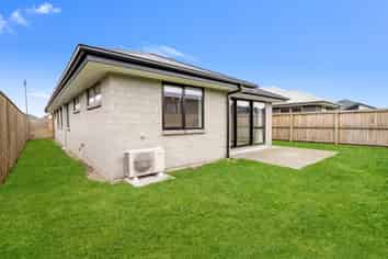 6 Harry Manship Crescent, Halswell