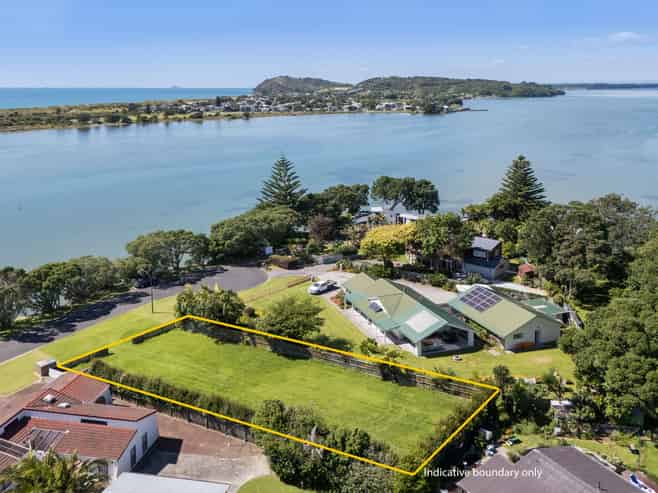 7 Waione Avenue, Athenree