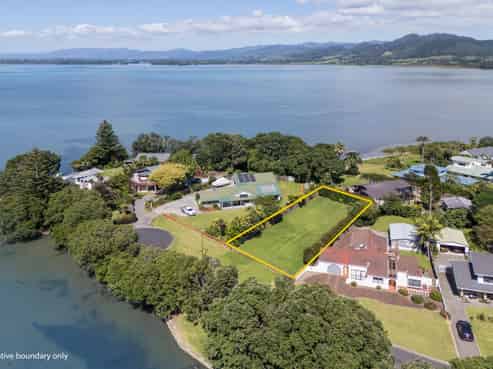 7 Waione Avenue, Athenree