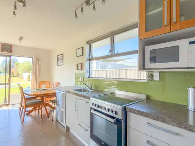 201A The Square, Whangamata