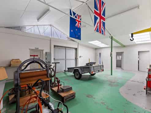 Invest or occupy – superb industrial opportunity