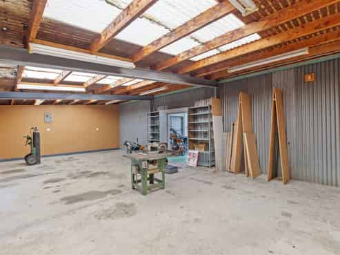 Invest or occupy – superb industrial opportunity