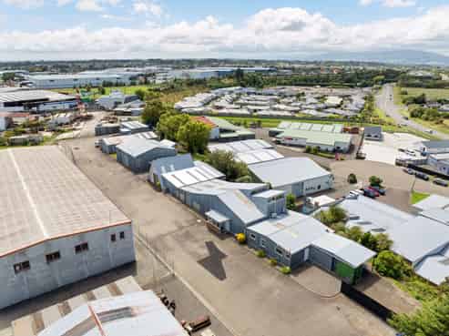 Invest or occupy – superb industrial opportunity