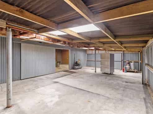 Invest or occupy – superb industrial opportunity